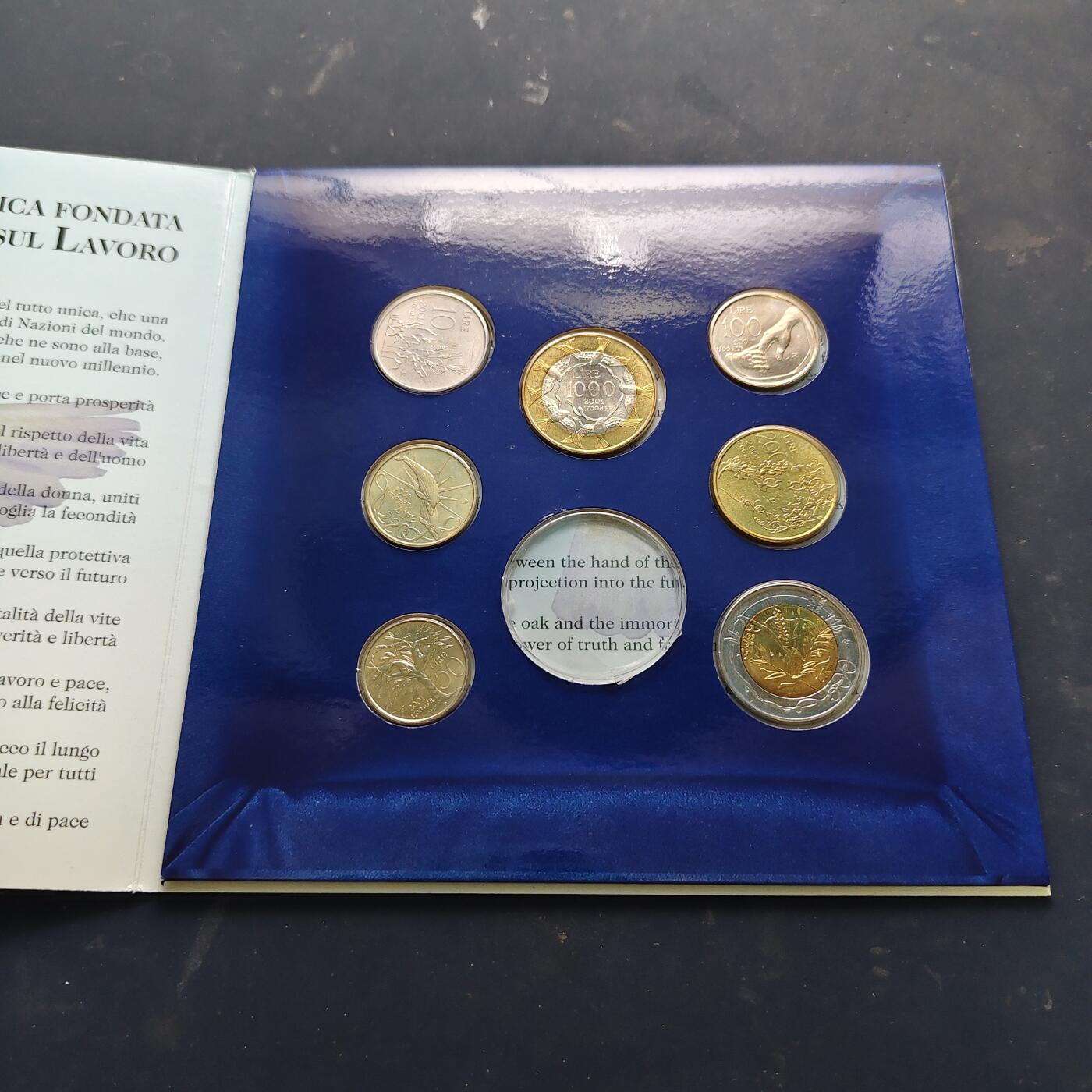 【全场包邮】纯粹捡漏拍521场 意大利+圣马力诺官方封装套币3套一组-意大利1999年10枚套（无银币）+圣马力诺2000年7枚套（无银币）+圣马力诺2001年7枚套币（无银币）