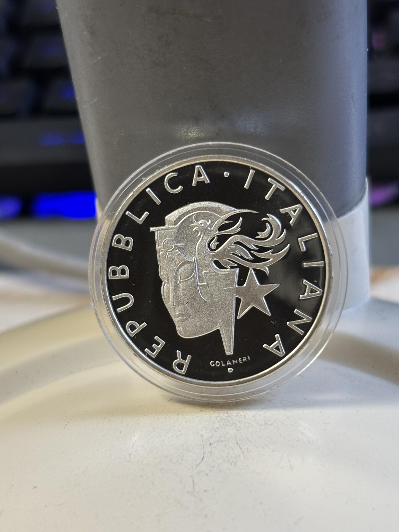 第197期拍卖 意大利1988年第24届汉城奥运会精制纪念银币原包装，835银，