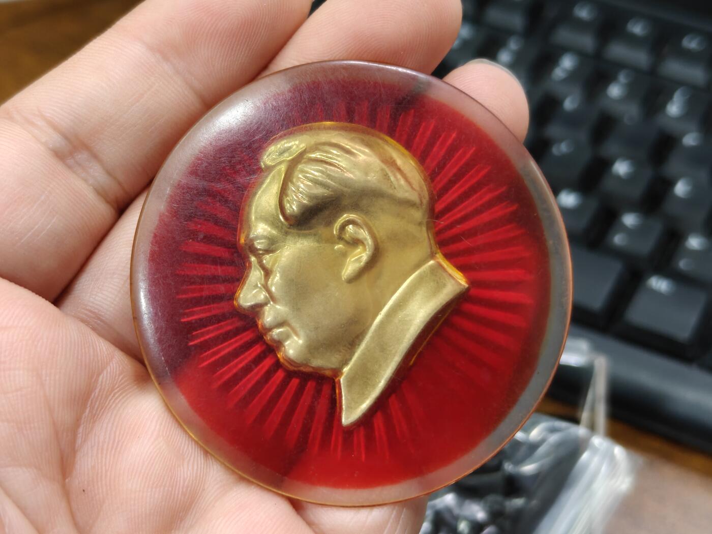 徽章钱币纪念章刺绣杂件专拍 厚重大尺寸亚克力像章（直径6厘米）