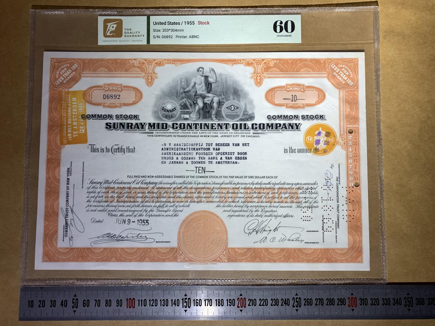 【礼羽收藏】🌏世界钱币拍卖第132期 【06892】1955年美国Sunray Mid-Continent石油公司10美元普通股凭证，无3457尾892 朦胧号，TQG60 评级