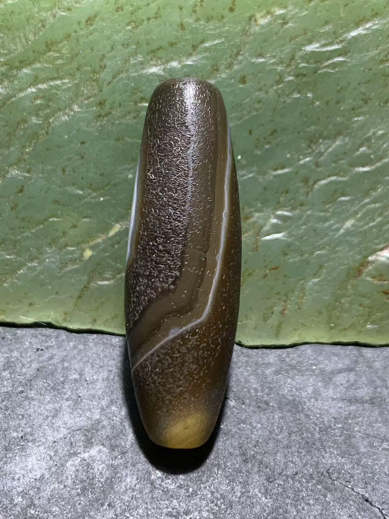 精美风化纹罕见一眼靠山图案药师玛瑙桶珠一个，