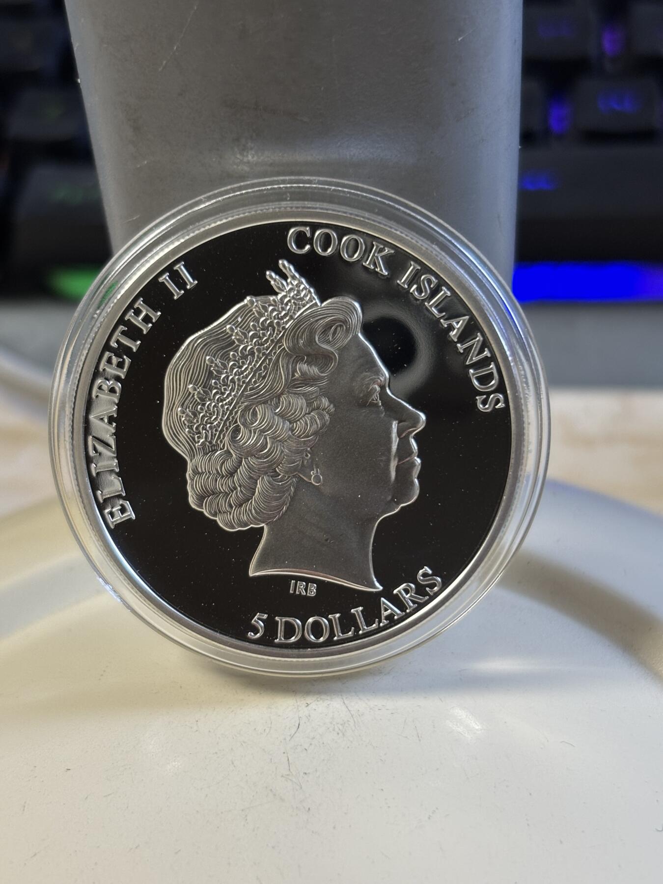 第197期拍卖 库克2013年PGA高尔夫球镶嵌立体镀金球棒彩银币，925银，20克，发行量2500枚