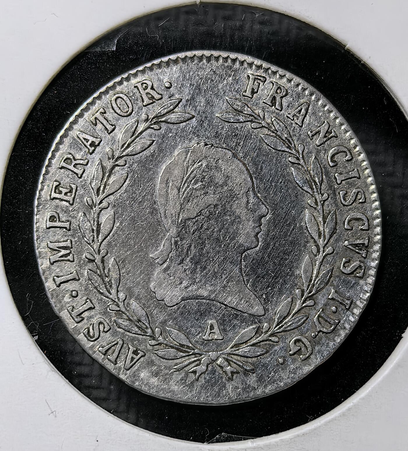 外国优质老铜币纪念币银币专场，周六晚上九点倒数截拍，满百包邮，周日发货,可寄存半年，喜欢朋友微信扫描二维码可直接参拍 奥地利帝国弗朗茨一世1821年20 克鲁泽银币，铸于维也纳造币厂，是拿破仑战争后哈布斯堡王朝的流通银币，见证神圣罗马帝国终结后奥地利帝国的货币体系与欧洲战后秩序。