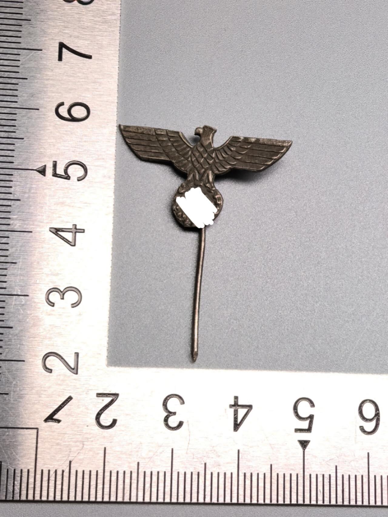 小驴勋章奖章收藏4月11日周六晚六点拍卖（珍爱和平，收藏战争，铭记历史，勿忘国耻，忠党爱国。有偿代拍，送拍规则在简介最后，参拍须阅读规则后再参拍，关系到运费包装发货时效真假辨别等关键信息，拍卖时不再发原图，看大图店主微信码在拍卖店铺介绍里） 现代工艺品 小插针 非原品