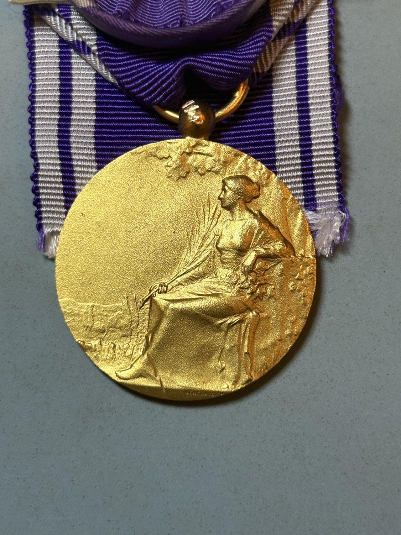 盛世勋华——号角文化勋章邮票专场拍卖第314期 法国金级志愿服务荣誉勋章 带原盒