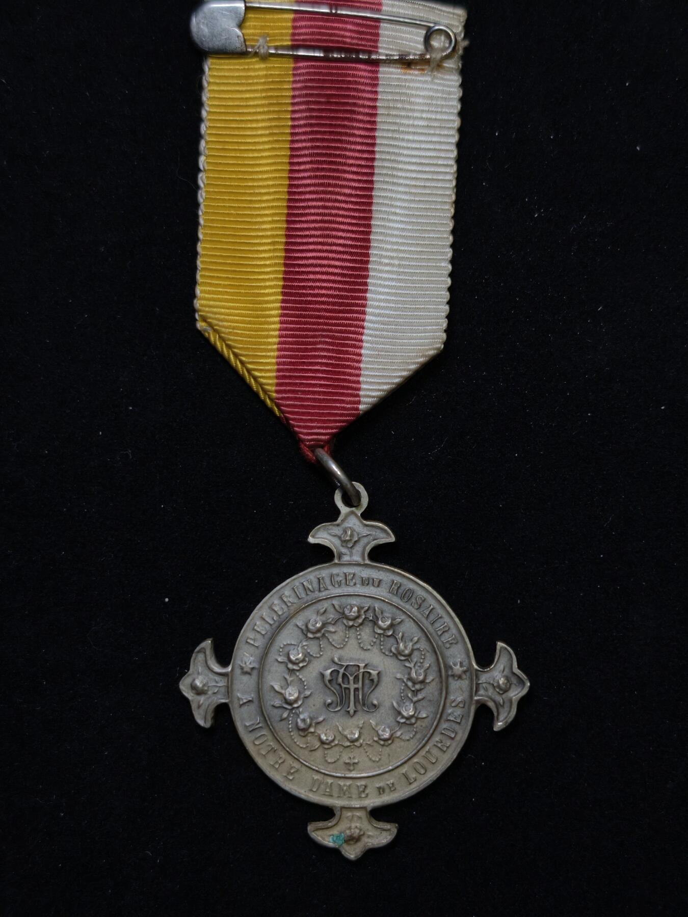 凯旋世界勋赏（第23期）（欢迎送拍）（对拍品有疑问请询问客服，不接受到手刀，出价默认拍品品相。请认真阅读拍卖规则！出价默认已认可！）（收到货请录制开箱视频，无视频概不处理问题。） 教会章