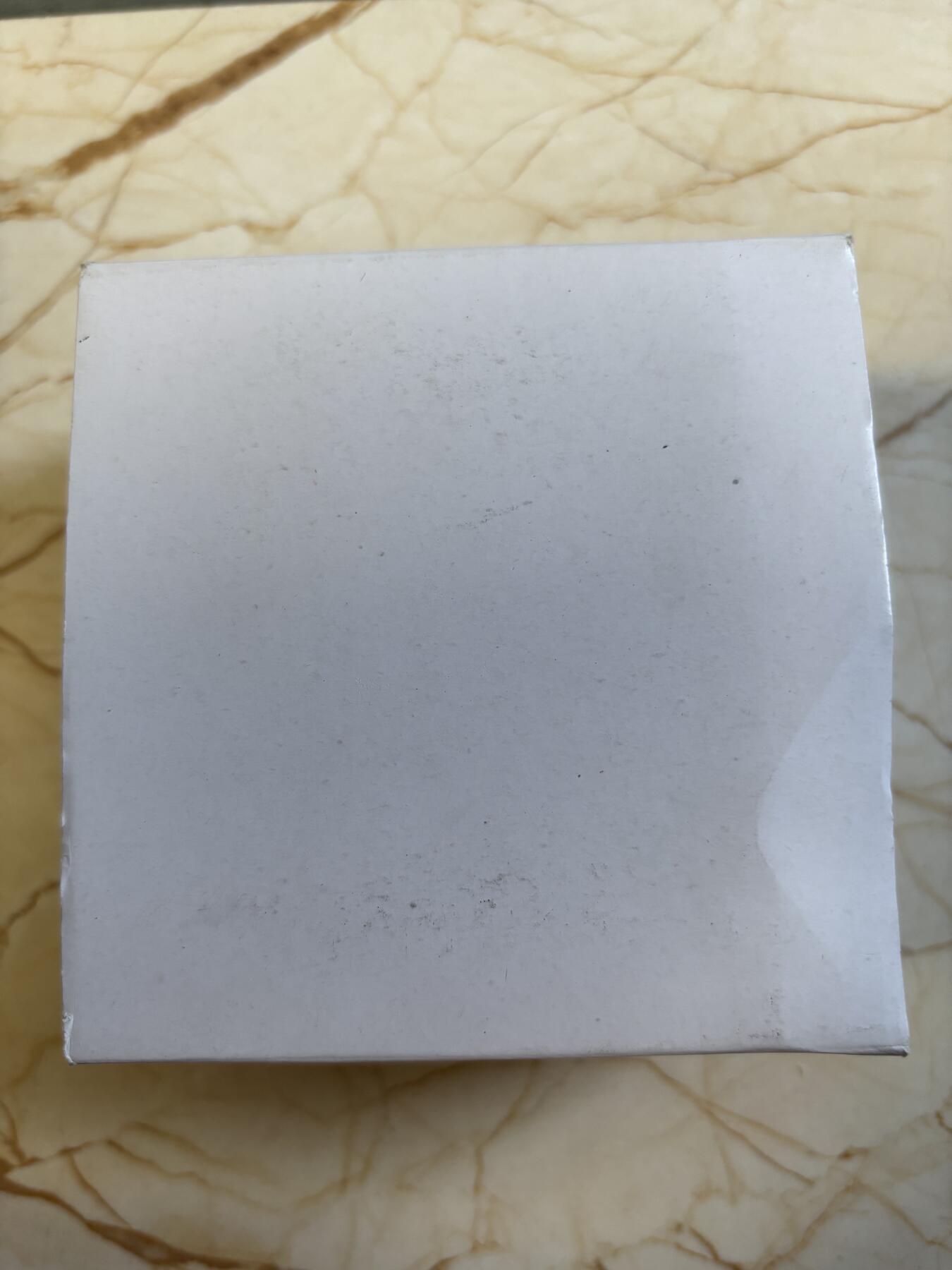 第197期拍卖 喀麦隆2020年世界地球日50周年异形彩色纪念银币，999银，发行2000枚，有氧化