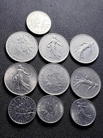 泉币菌-第223场-拍品多 请提前出价(工作原因  发货比较迟缓 已在拍卖规则里面说明 望理解) - 10枚一组 法国1法郎镍币 24mm 混合年份