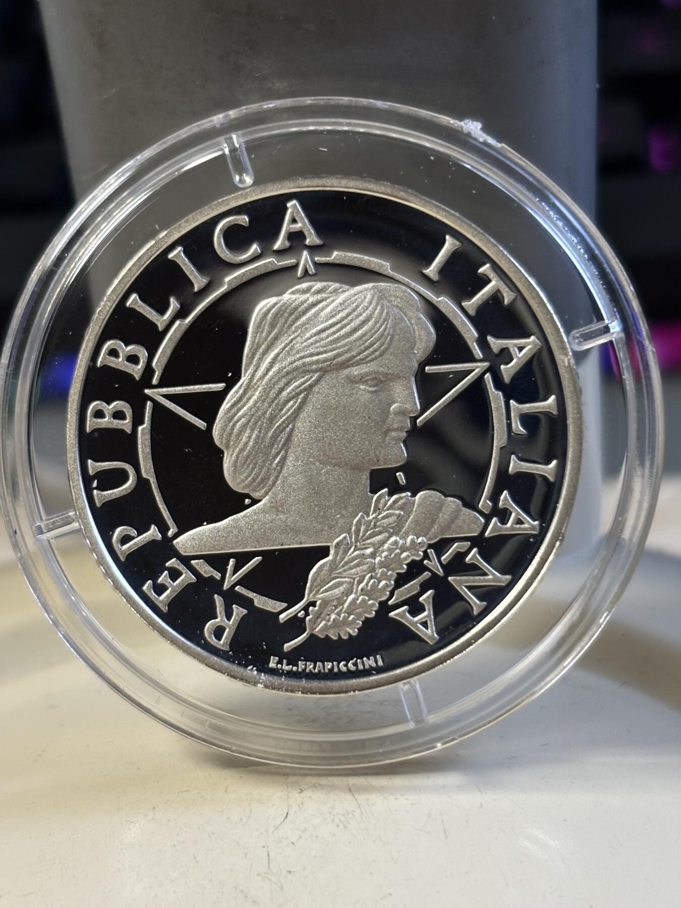 第197期拍卖 意大利1996年共和国成立50周年10000里拉精制银币，10000枚，发行10000枚，