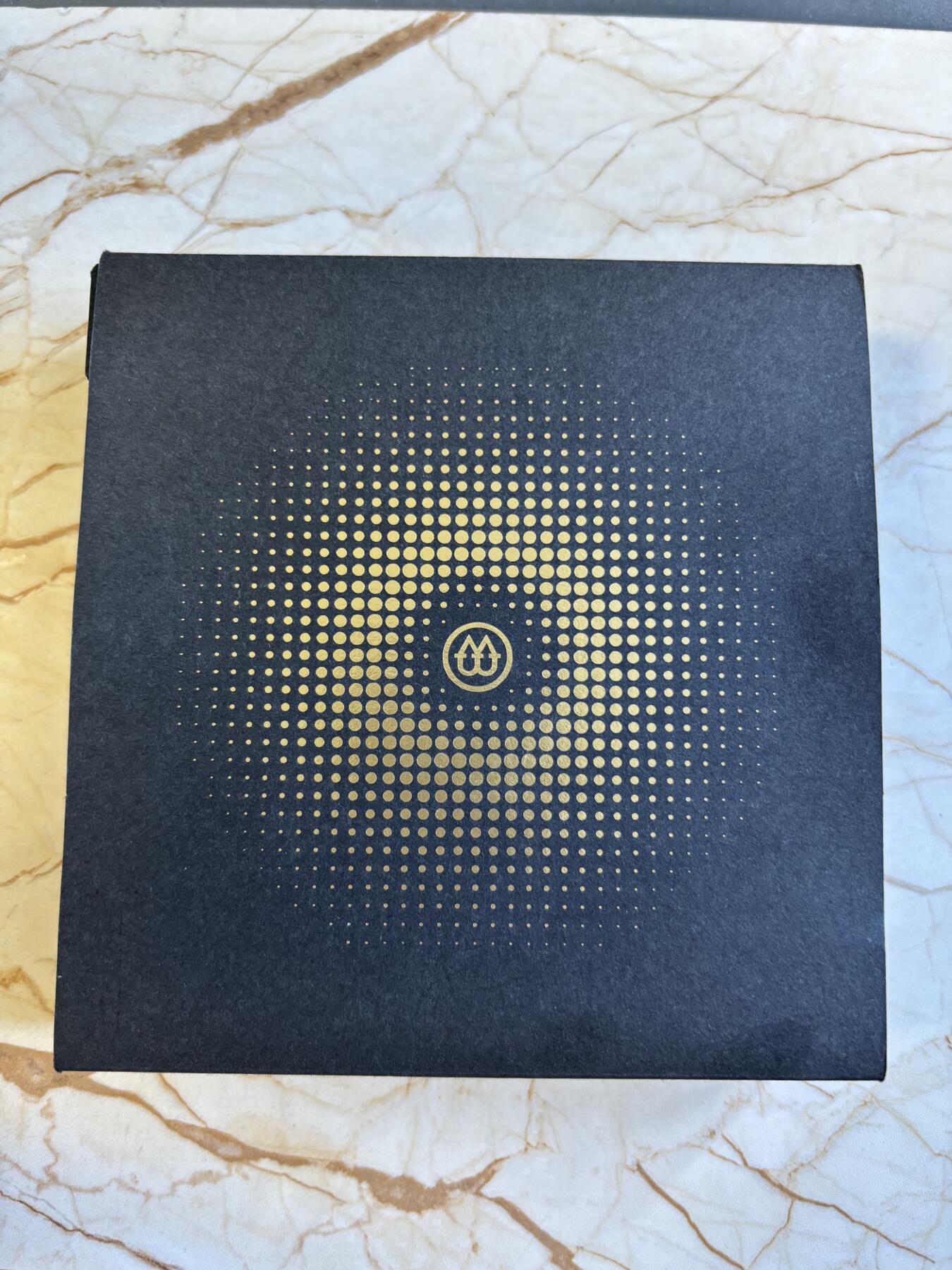 第197期拍卖 喀麦隆2021年幸运树2镶嵌彩色精制双面镀金银币17.5克，999银，发行555枚