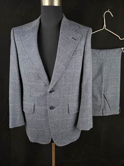 0元起拍勋章 第345期 咸鱼国勋章拍卖专场 4月12日（周日）下午6：00开始 - 日本古着西服套装 胸围95 肩宽44 衣长73 袖长57 腰围76 裤长96