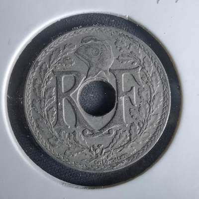 沼泽如烟--第1047场 - 法国1921年25分