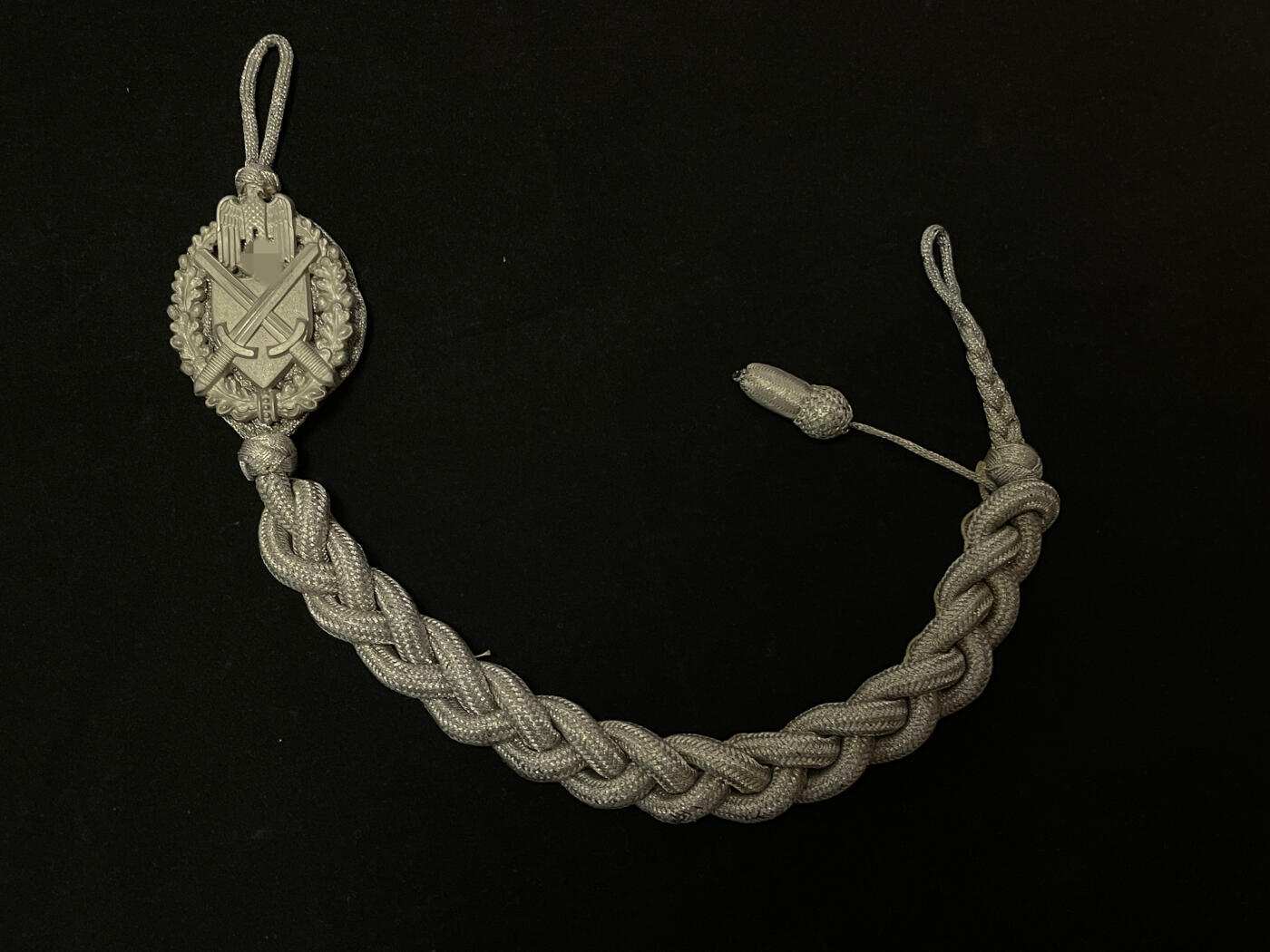 专场 原品德三射手饰绪带一个橡果（非普通战后饰绪改造）极美品市场上极少见的东西