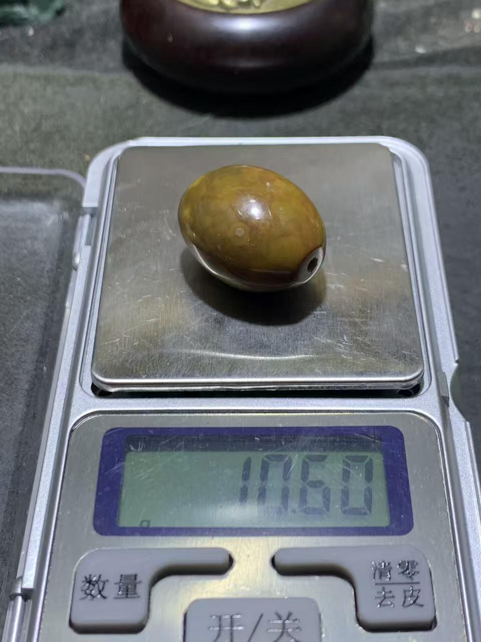 精美高玉化冻料鱼籽纹战国红玛瑙勒子一颗！