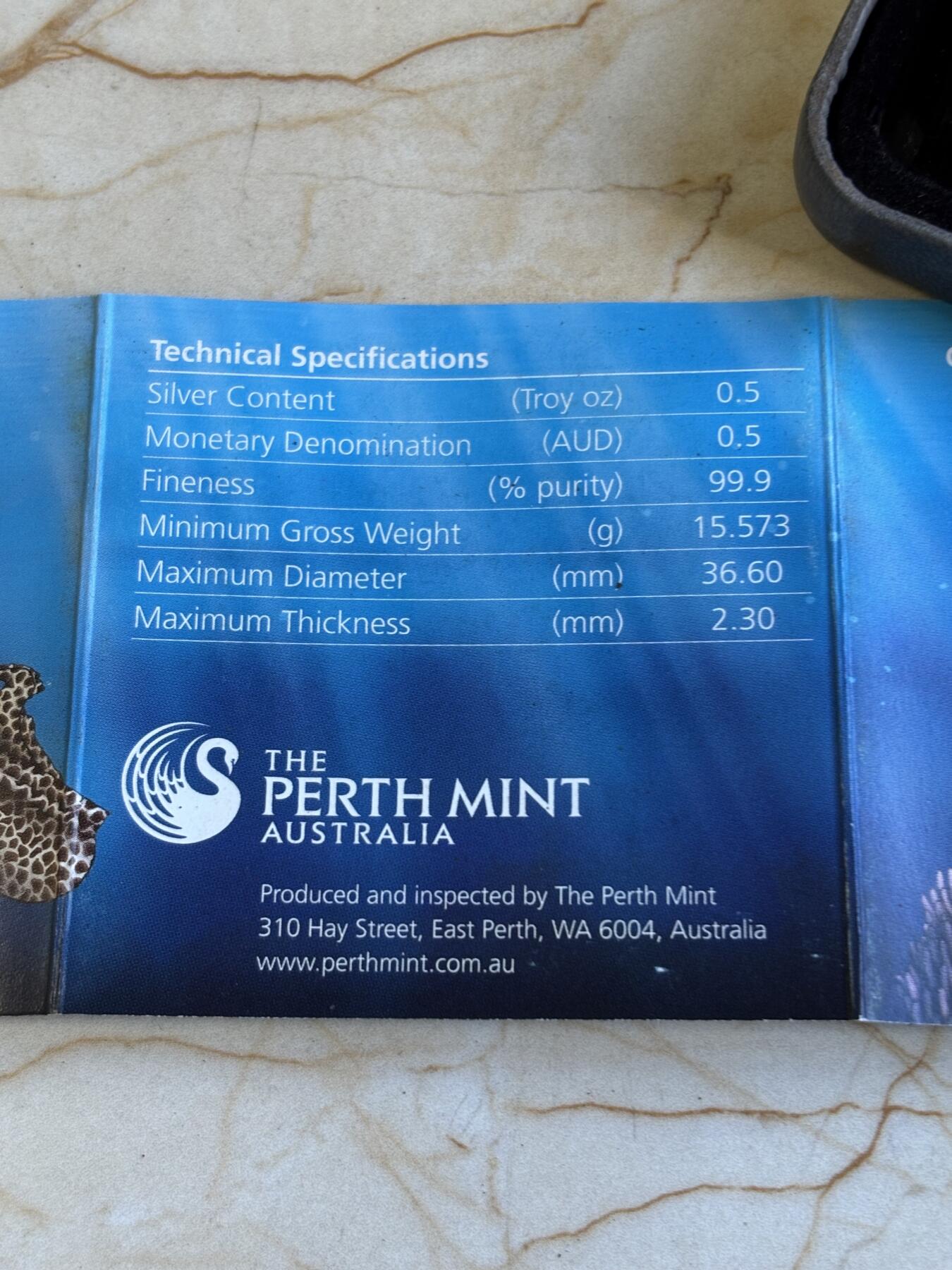 第197期拍卖 澳大利亚2010年海洋动物系列鳗鱼半盎司彩银币，999银，发行10000枚，15.573克