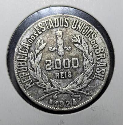 外国优质老铜币纪念币银币专场，周六晚上九点倒数截拍，满百包邮，周日发货,可寄存半年，喜欢朋友微信扫描二维码可直接参拍 - 巴西合众国1924年2000 瑞斯银币，1924-1934 年发行，铸于里约热内卢，是巴西帝国覆灭后共和时期流通银币，见证巴西近代货币体系与南美发展历程。