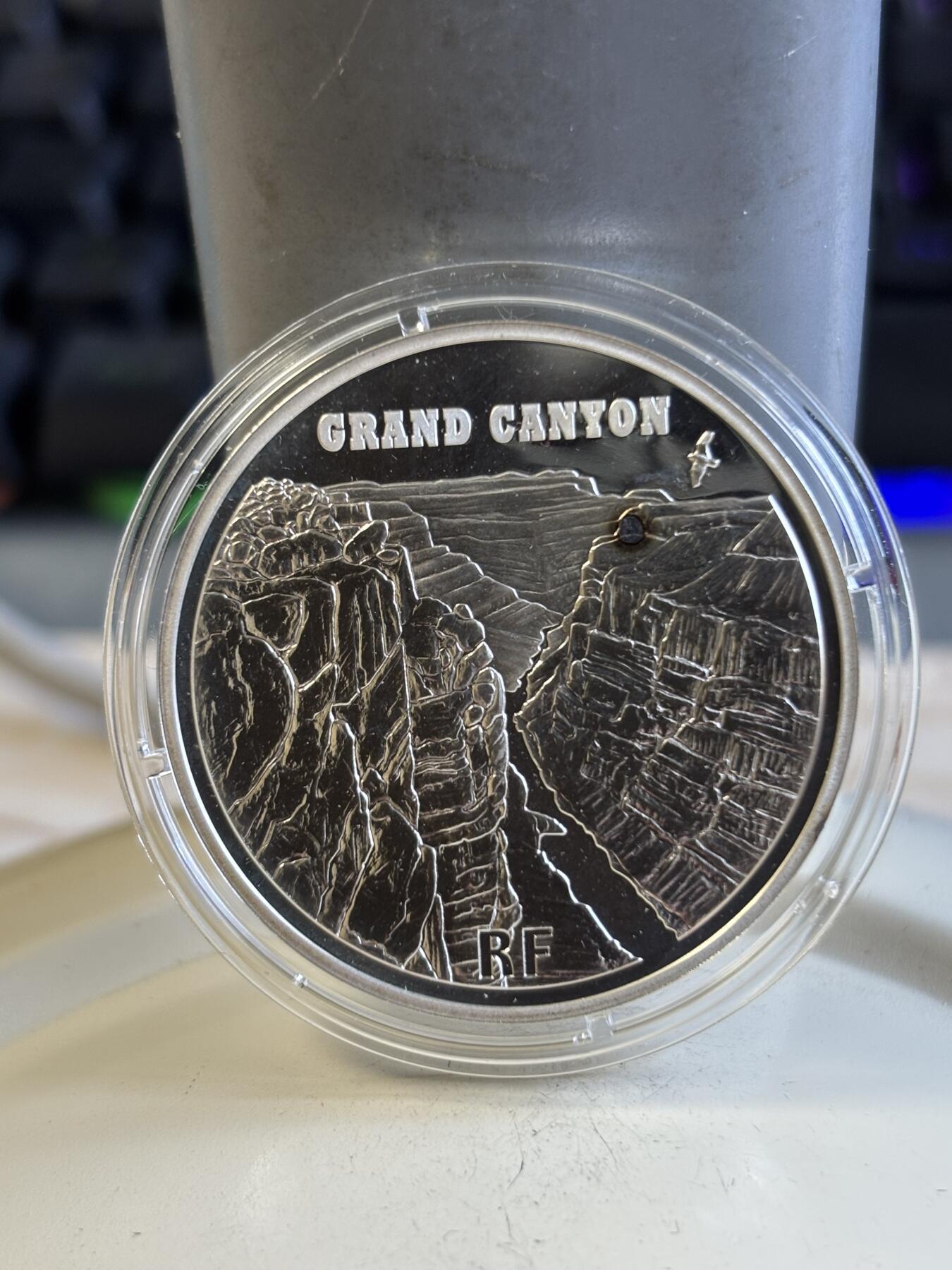 第197期拍卖 法国2008年世界文化遗产美国大峡谷国家公园精制纪念银币，900银，发行5000枚，22.2克，有氧化