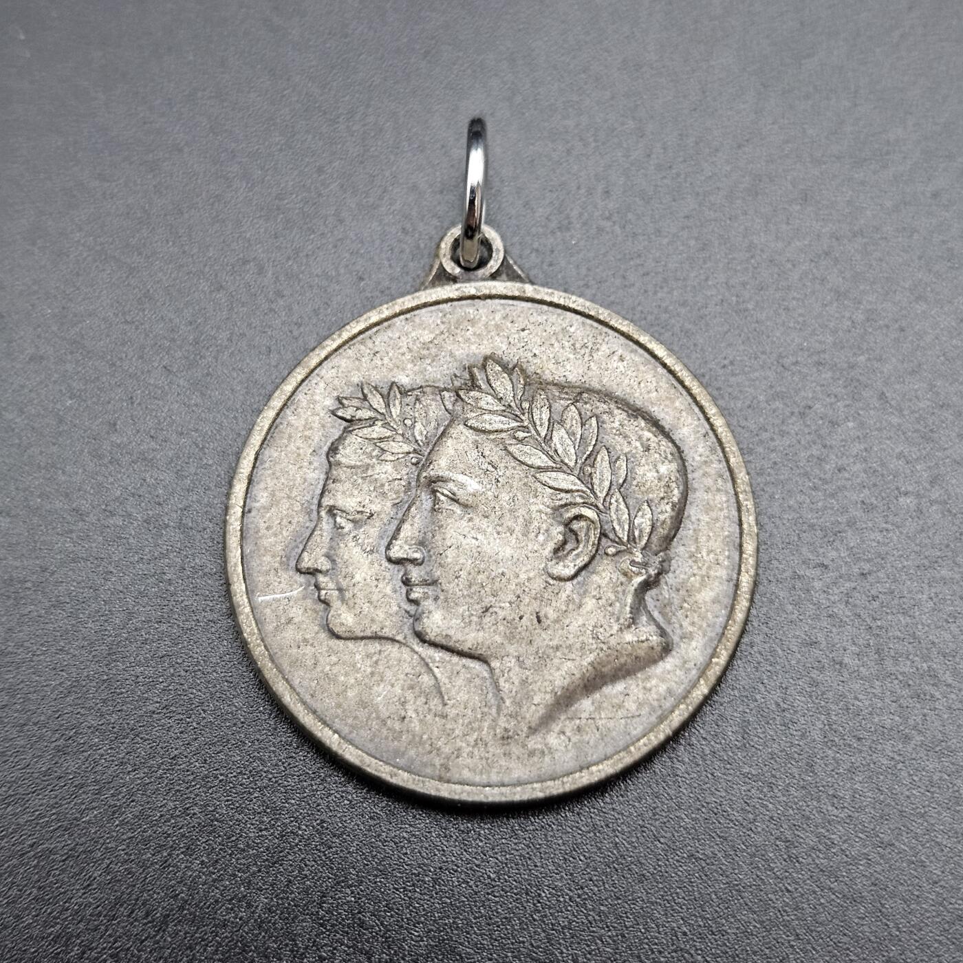 0元起拍勋章 第345期 咸鱼国勋章拍卖专场 4月12日（周日）下午6：00开始