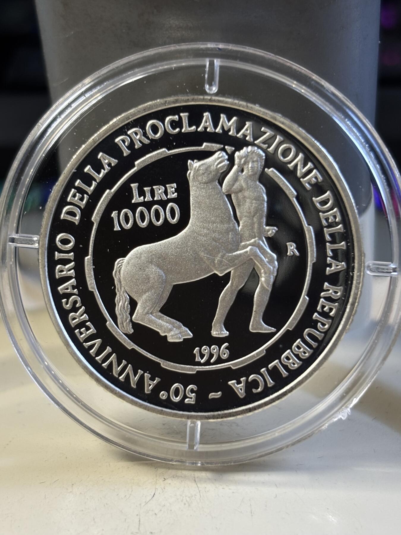 第197期拍卖 意大利1996年共和国成立50周年10000里拉精制银币，10000枚，发行10000枚，