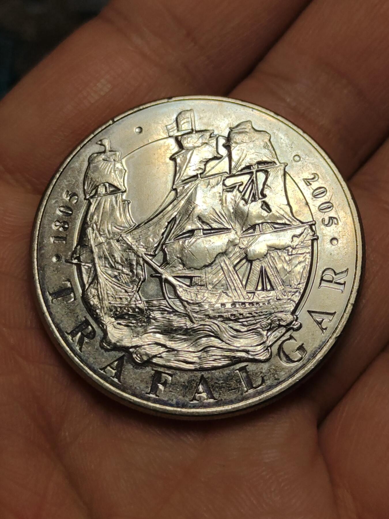 2026年第四十三场(总第二百一十二场）外国好品散币场(免佣金) 英国🇬🇧2005年5镑(特拉法加海战胜利200周年纪念币)