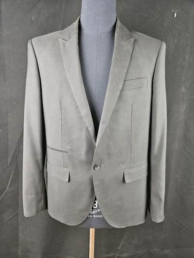 0元起拍勋章 第345期 咸鱼国勋章拍卖专场 4月12日（周日）下午6：00开始 - 古着西服上衣 胸围100 肩宽45 衣长72 袖长61