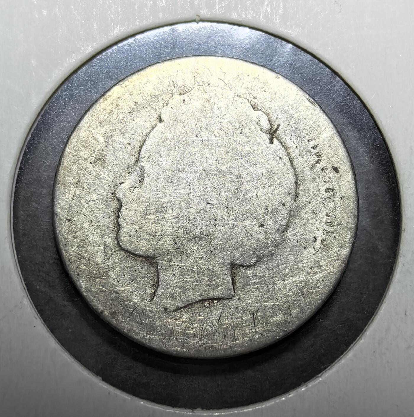 外国优质老铜币纪念币银币专场，周六晚上九点倒数截拍，满百包邮，周日发货,可寄存半年，喜欢朋友微信扫描二维码可直接参拍 西班牙阿方索十三世1893年-1894年1比塞塔银币，正面为国王侧像，背面是西班牙经典双柱国徽，是 19 世纪西班牙核心流通银币，承载波旁王朝复辟、西班牙近代货币体系确立的历史印记。