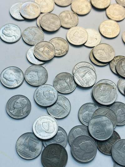 文馨钱币收藏第 299 场，长期接代拍业务 - 带光好品泰国老版泰铢 100 枚