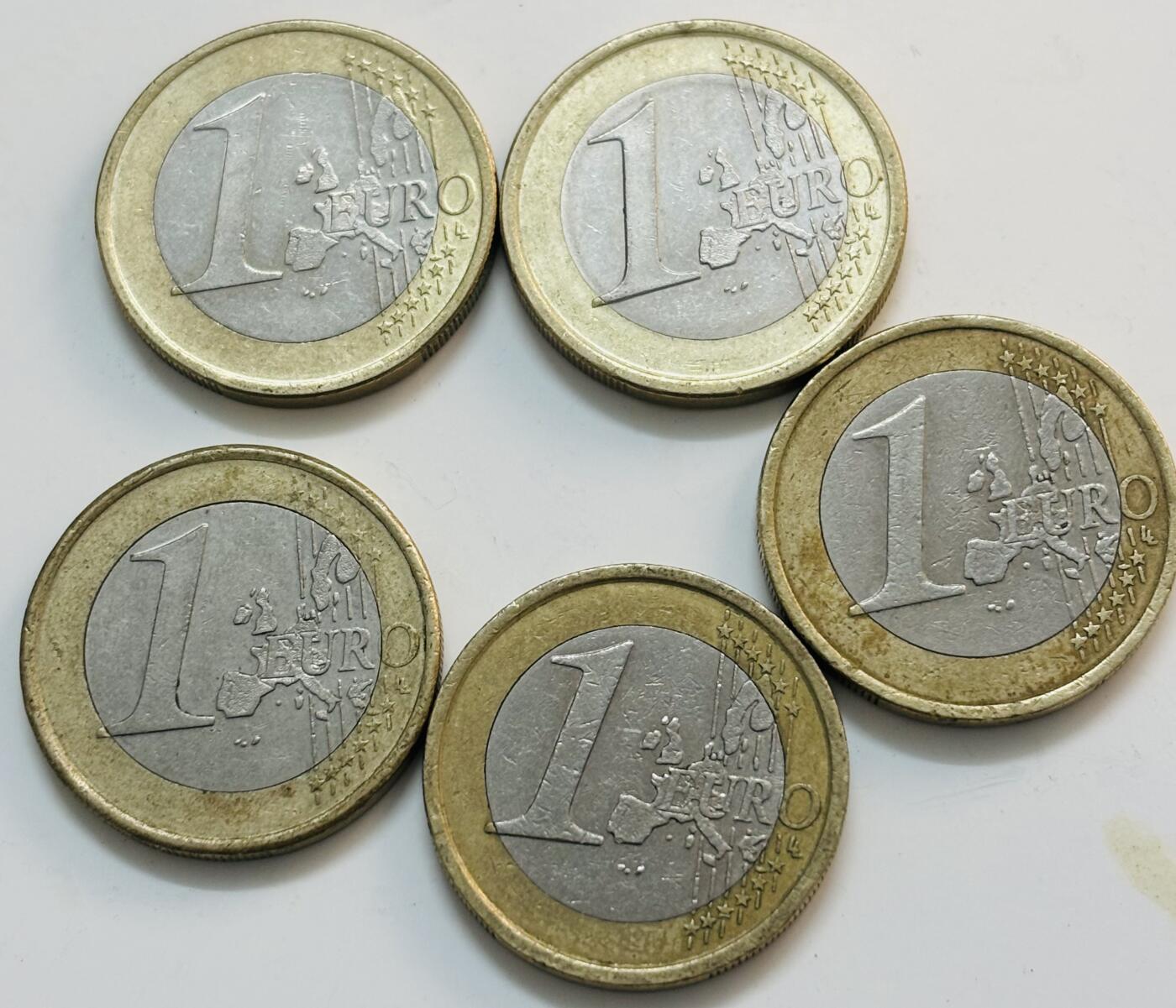 文馨钱币收藏第 299 场，长期接代拍业务 带光好品欧盟 5 国 1 欧元，折合人民币 39.9 元