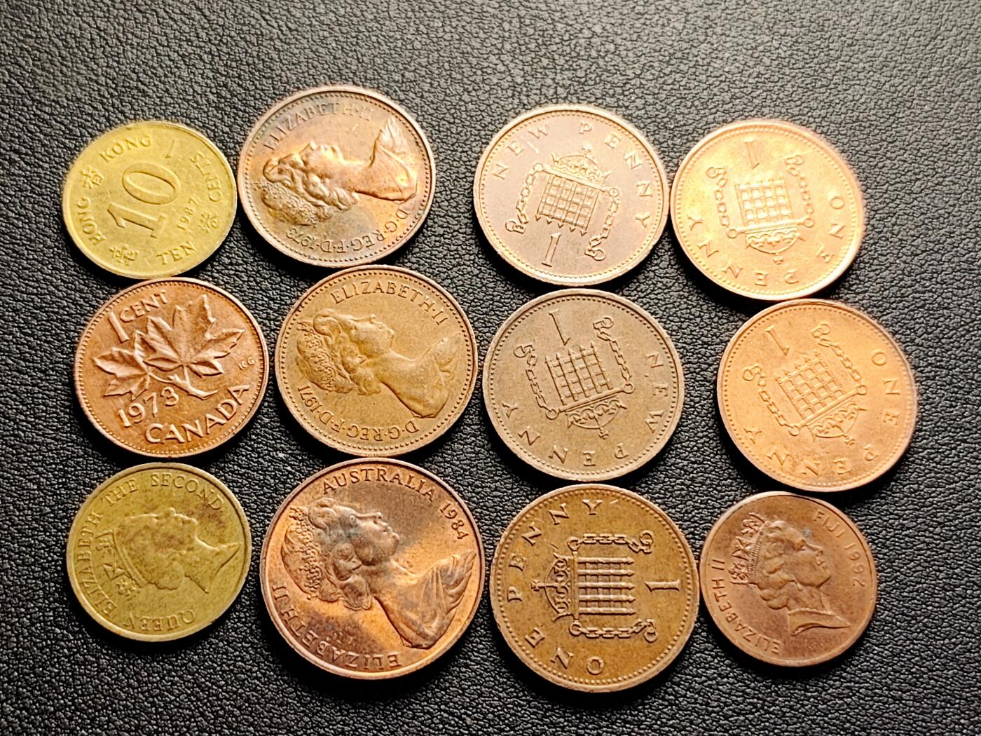 泉币菌-第223场-拍品多 请提前出价(工作原因  发货比较迟缓 已在拍卖规则里面说明 望理解)