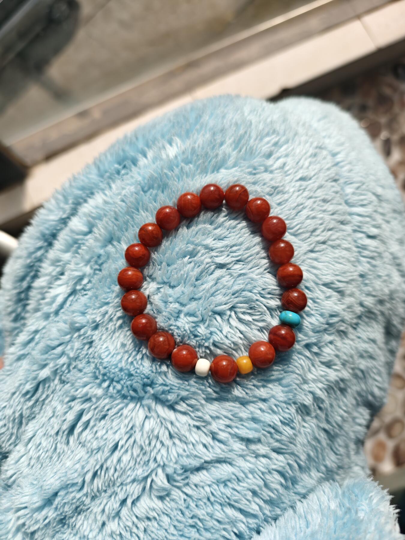 捡漏价！限时三天！
出一个全新瓦西火焰多宝手串