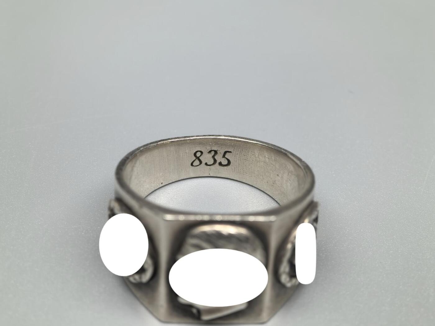 小驴勋章奖章收藏4月11日周六晚六点拍卖（珍爱和平，收藏战争，铭记历史，勿忘国耻，忠党爱国。有偿代拍，送拍规则在简介最后，参拍须阅读规则后再参拍，关系到运费包装发货时效真假辨别等关键信息，拍卖时不再发原图，看大图店主微信码在拍卖店铺介绍里） 现代工艺品 AH纪念戒指 银质珐琅 港码22号