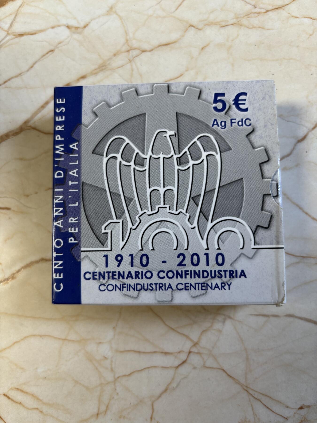 第197期拍卖 意大利2010年工业联合会百年5欧磨砂纪念银币，925银，18克，发行7500枚