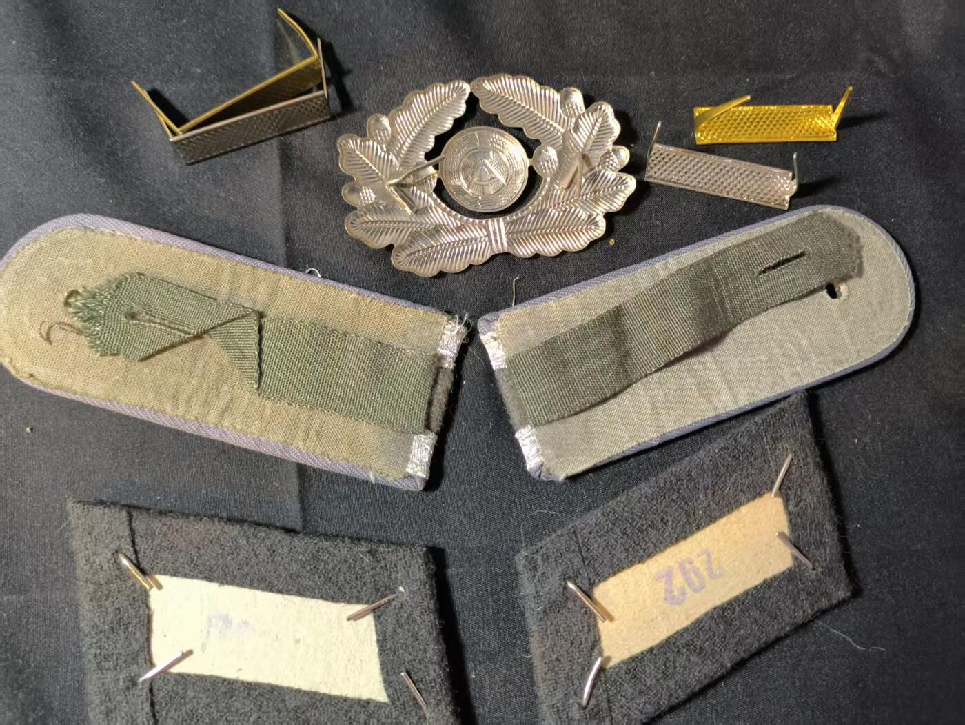 云宸嘉赏-勋臻佳藏四月精品甄选场次（低佣 一元一手） 民主德国人民军配饰套装