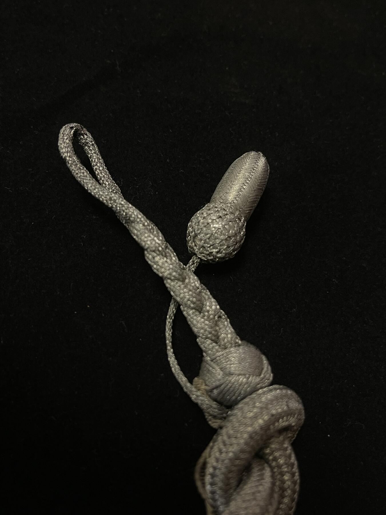 专场 原品德三射手饰绪带一个橡果（非普通战后饰绪改造）极美品市场上极少见的东西