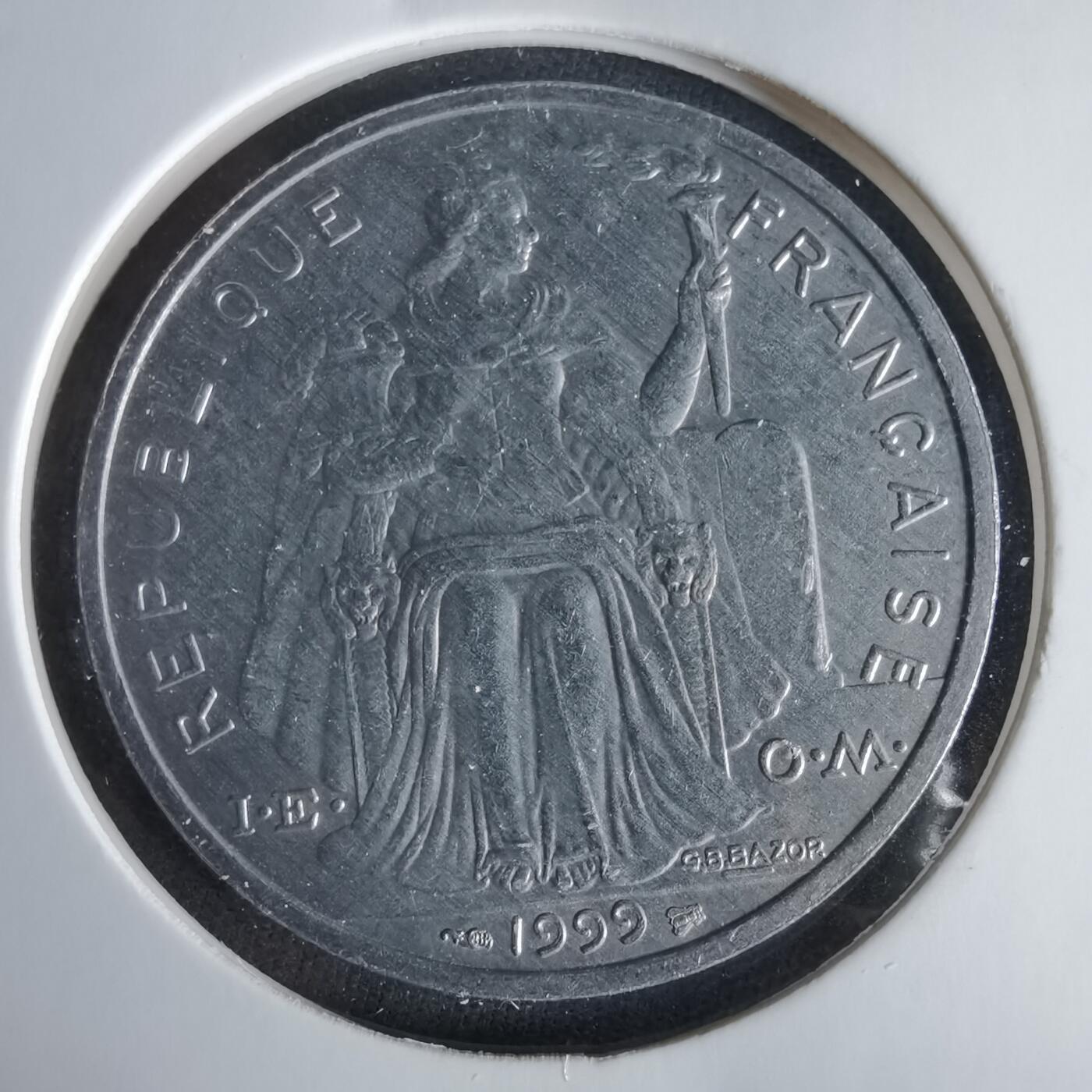 沼泽如烟--第1047场 法属新喀里多尼亚1999年5法郎