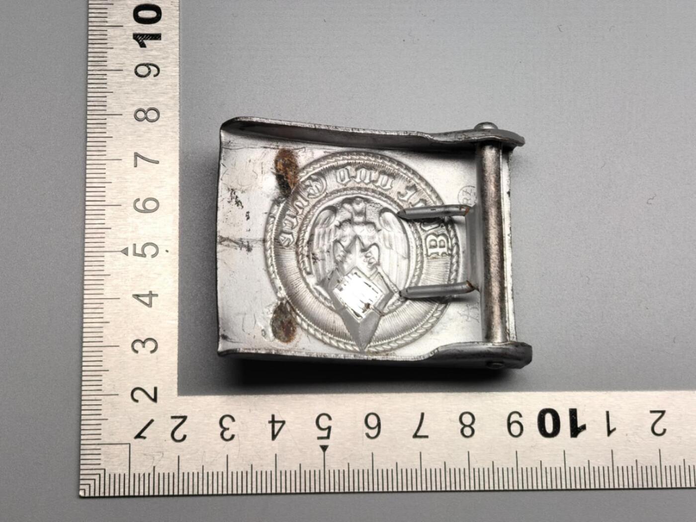 小驴勋章奖章收藏4月11日周六晚六点拍卖（珍爱和平，收藏战争，铭记历史，勿忘国耻，忠党爱国。有偿代拍，送拍规则在简介最后，参拍须阅读规则后再参拍，关系到运费包装发货时效真假辨别等关键信息，拍卖时不再发原图，看大图店主微信码在拍卖店铺介绍里）