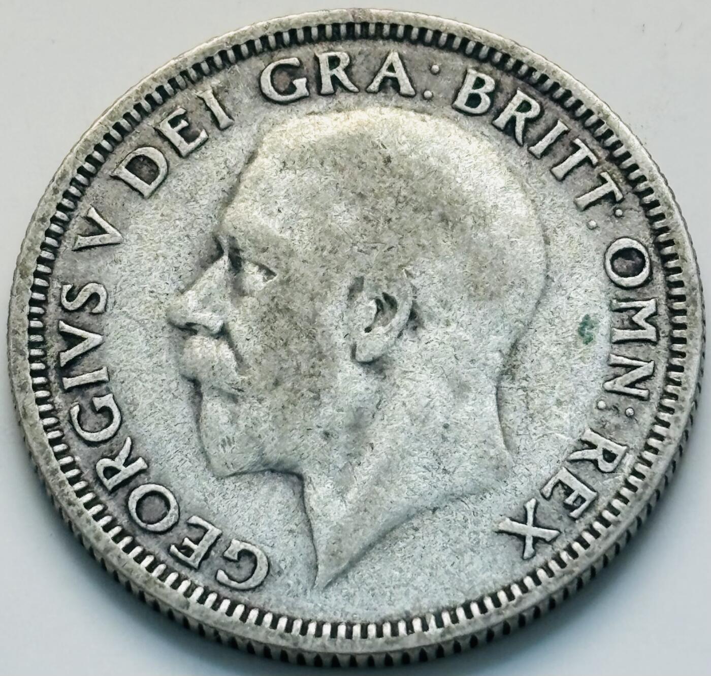 文馨钱币收藏第 299 场，长期接代拍业务 1929 年英国乔治五世 1 先令银币，5.65 克 500 银