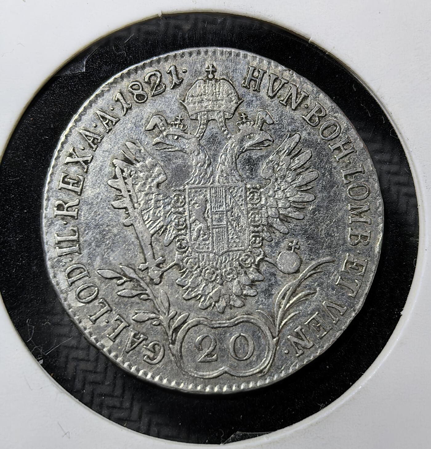 外国优质老铜币纪念币银币专场，周六晚上九点倒数截拍，满百包邮，周日发货,可寄存半年，喜欢朋友微信扫描二维码可直接参拍 奥地利帝国弗朗茨一世1821年20 克鲁泽银币，铸于维也纳造币厂，是拿破仑战争后哈布斯堡王朝的流通银币，见证神圣罗马帝国终结后奥地利帝国的货币体系与欧洲战后秩序。