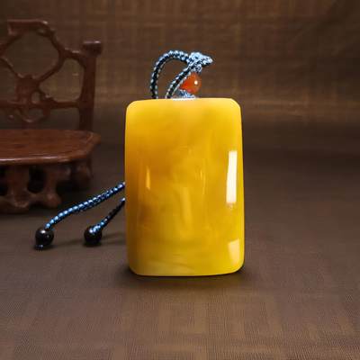 碧月说宝 君子怀瑾·当代和田玉清风专场(八) - 高品 蜜蜡鸡油黄平安无事牌