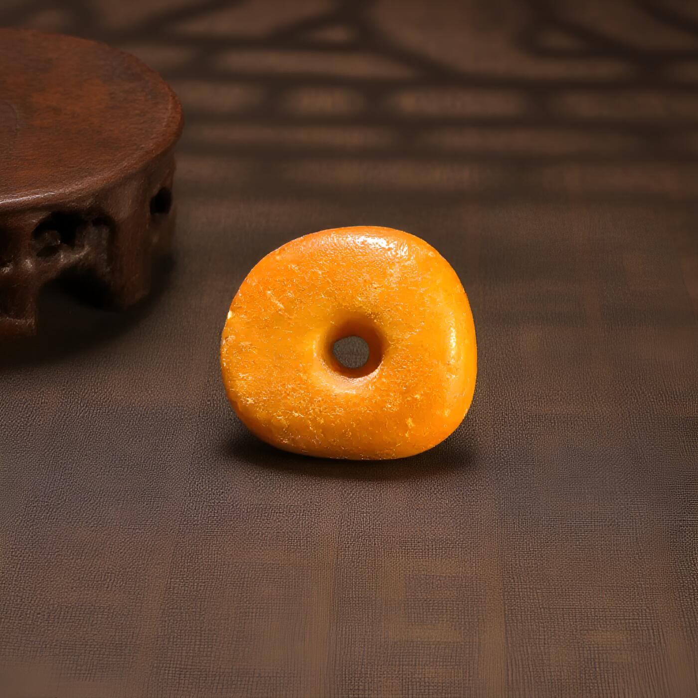 碧月说宝 君子怀瑾·当代和田玉清风专场(八) 超美风化纹西亚古董老蜜蜡饼子