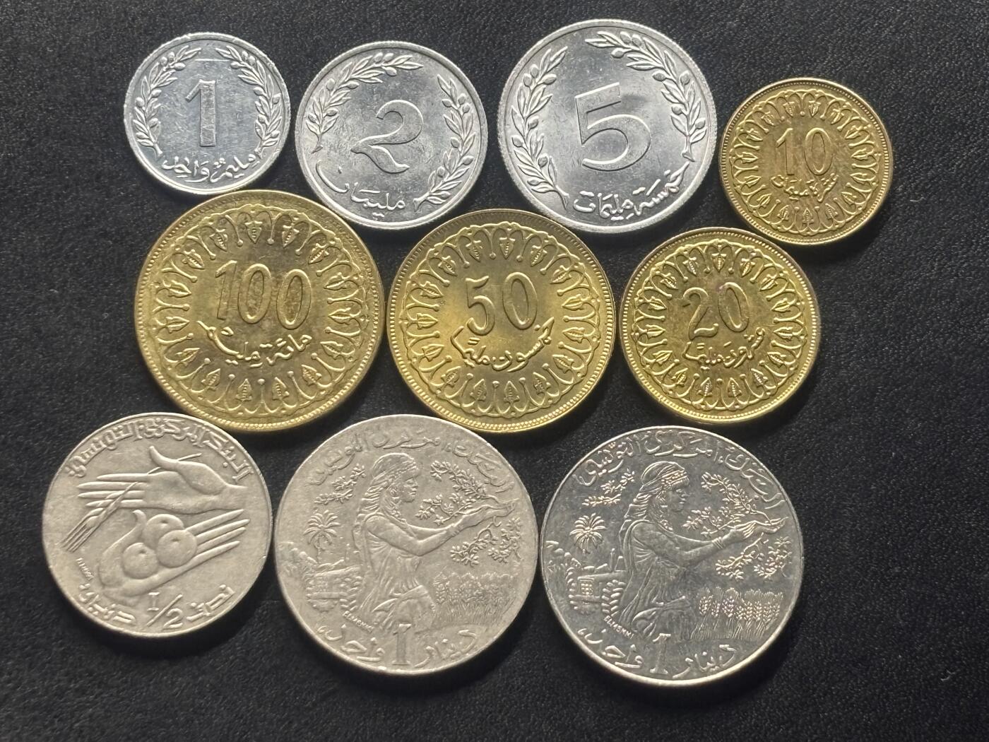 邮泉阁外国硬币限时拍卖第四十五场 （邮票在国外，请付邮费6元）