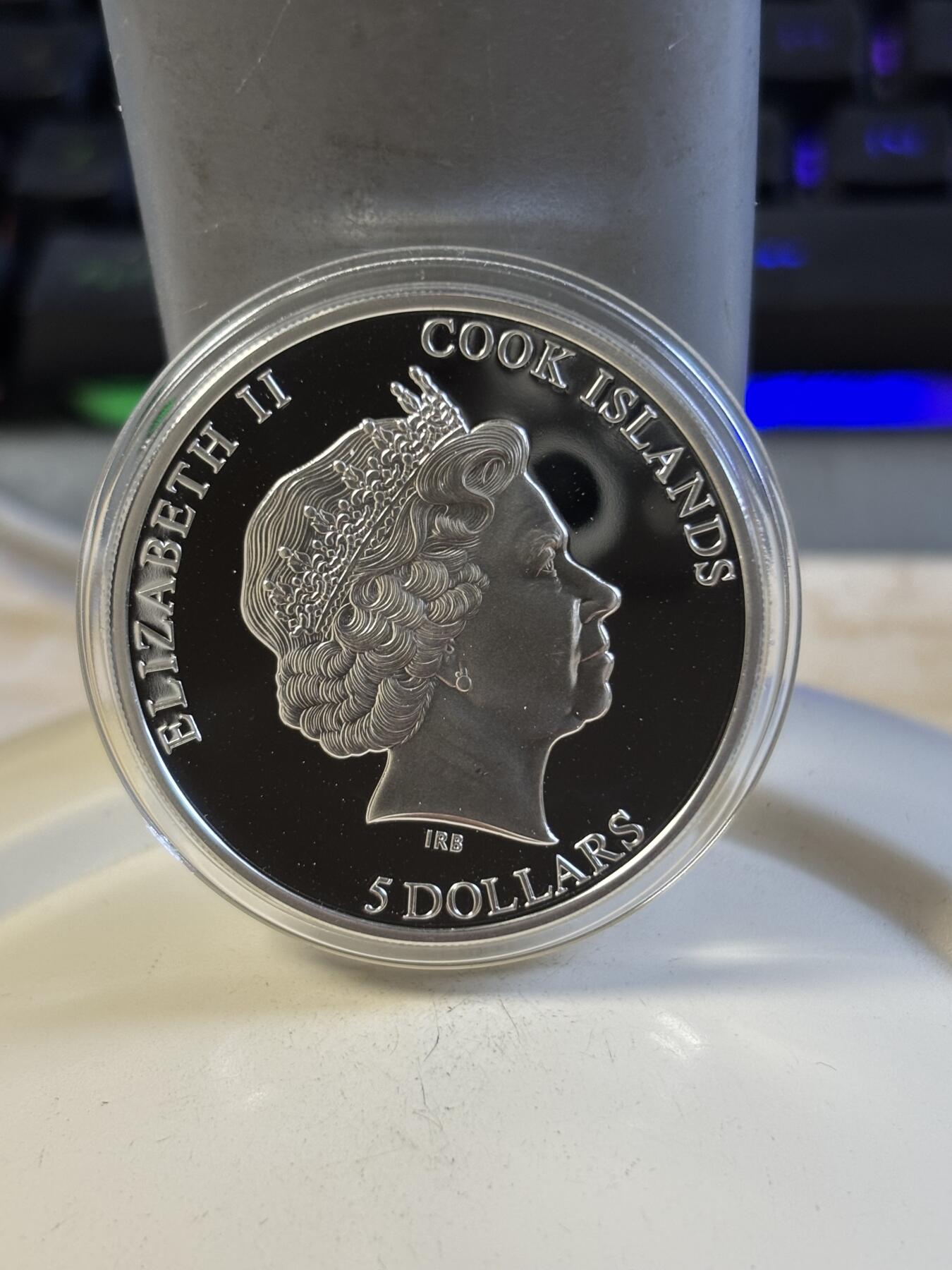 第197期拍卖 库克2013年PGA高尔夫球镶嵌立体镀金球棒彩银币，925银，20克，发行量2500枚