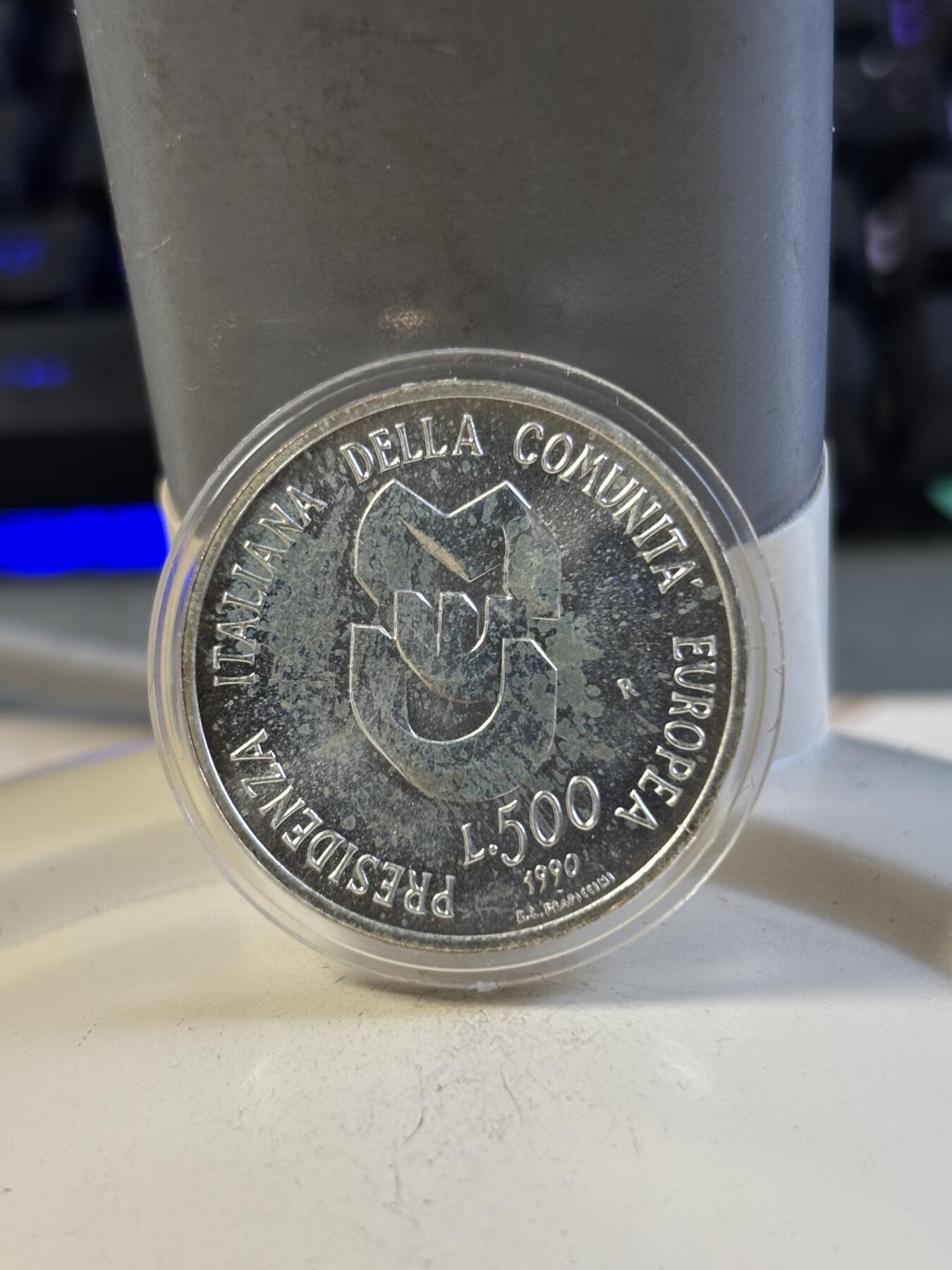 第197期拍卖 意大利1990年欧洲轮值主席国精制纪念银币原包装，835银，11克