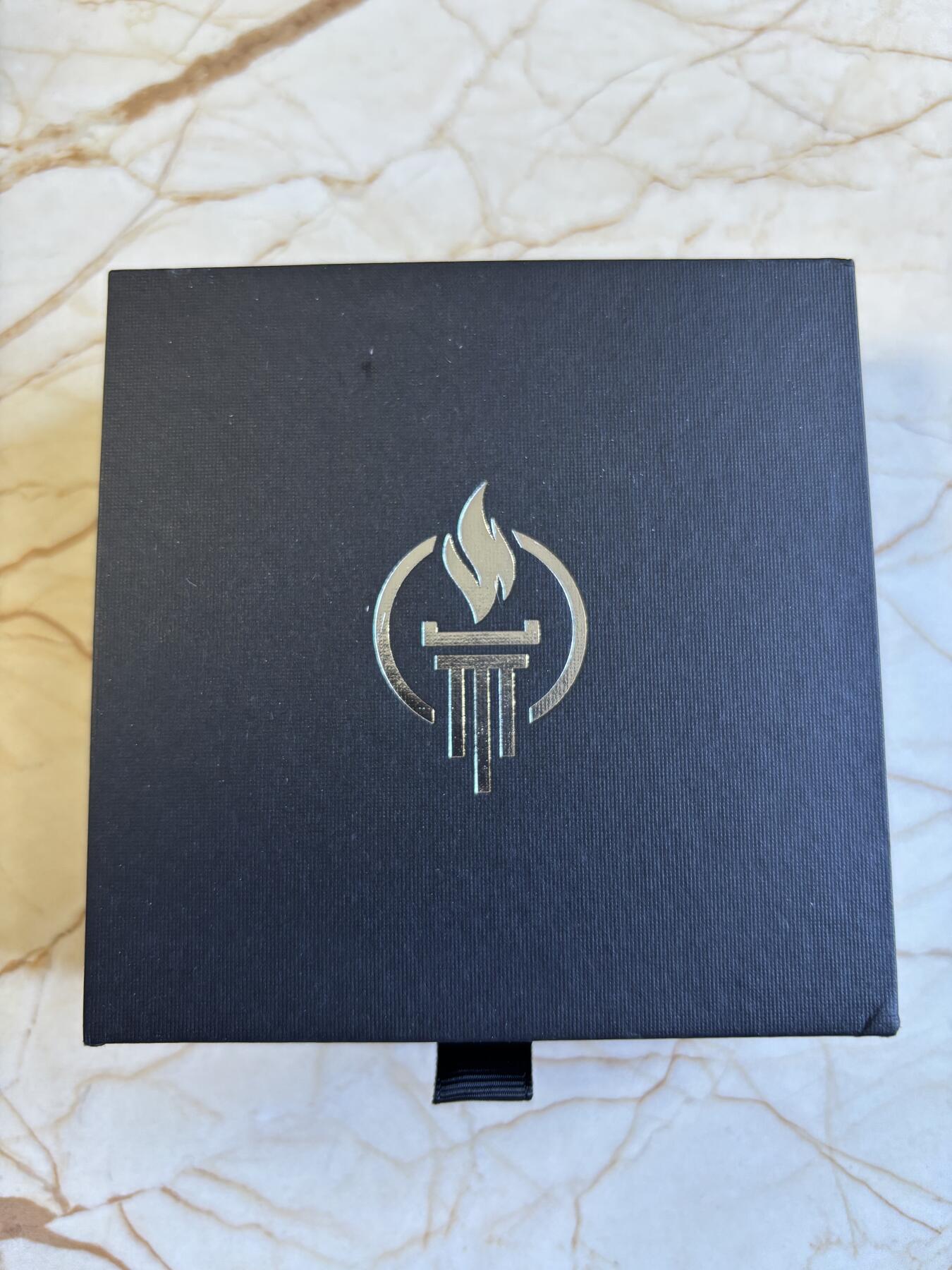 第197期拍卖 萨摩亚2024年自由之光飞鹰1盎司反精制高浮雕纪念银币，999银，发行5000枚银价584