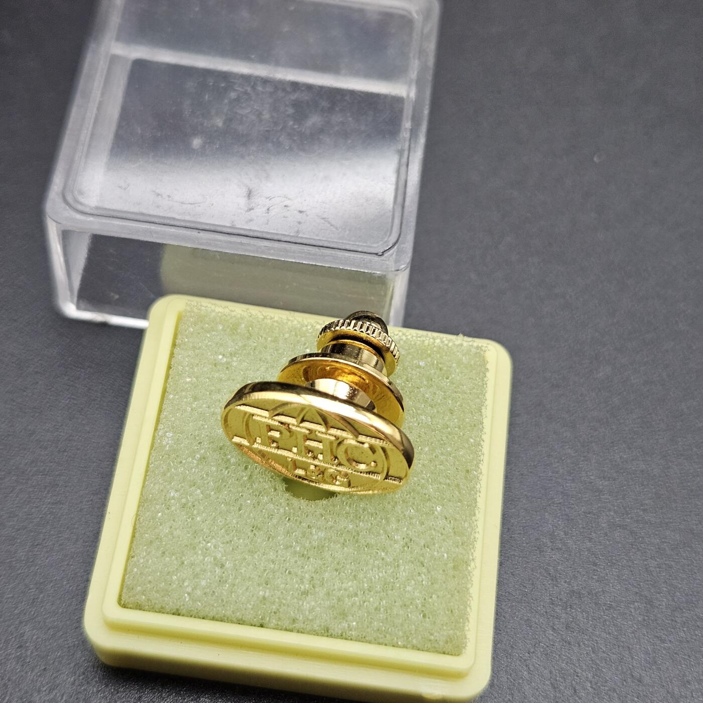 0元起拍勋章 第345期 咸鱼国勋章拍卖专场 4月12日（周日）下午6：00开始 纪念徽章带盒