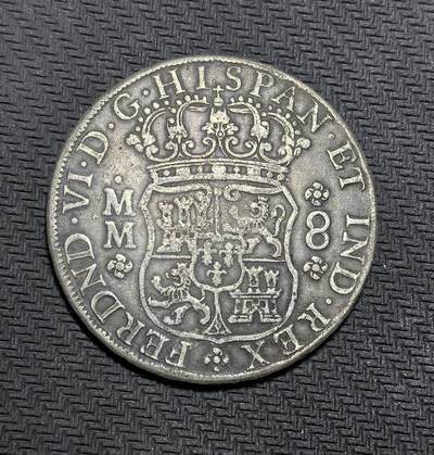 外国优质老铜币纪念币银币专场，周六晚上九点倒数截拍，满百包邮，周日发货,可寄存半年，喜欢朋友微信扫描二维码可直接参拍 - 摆摊利器西班牙斐迪南六世1756 年 8 里亚尔双柱币，不保真