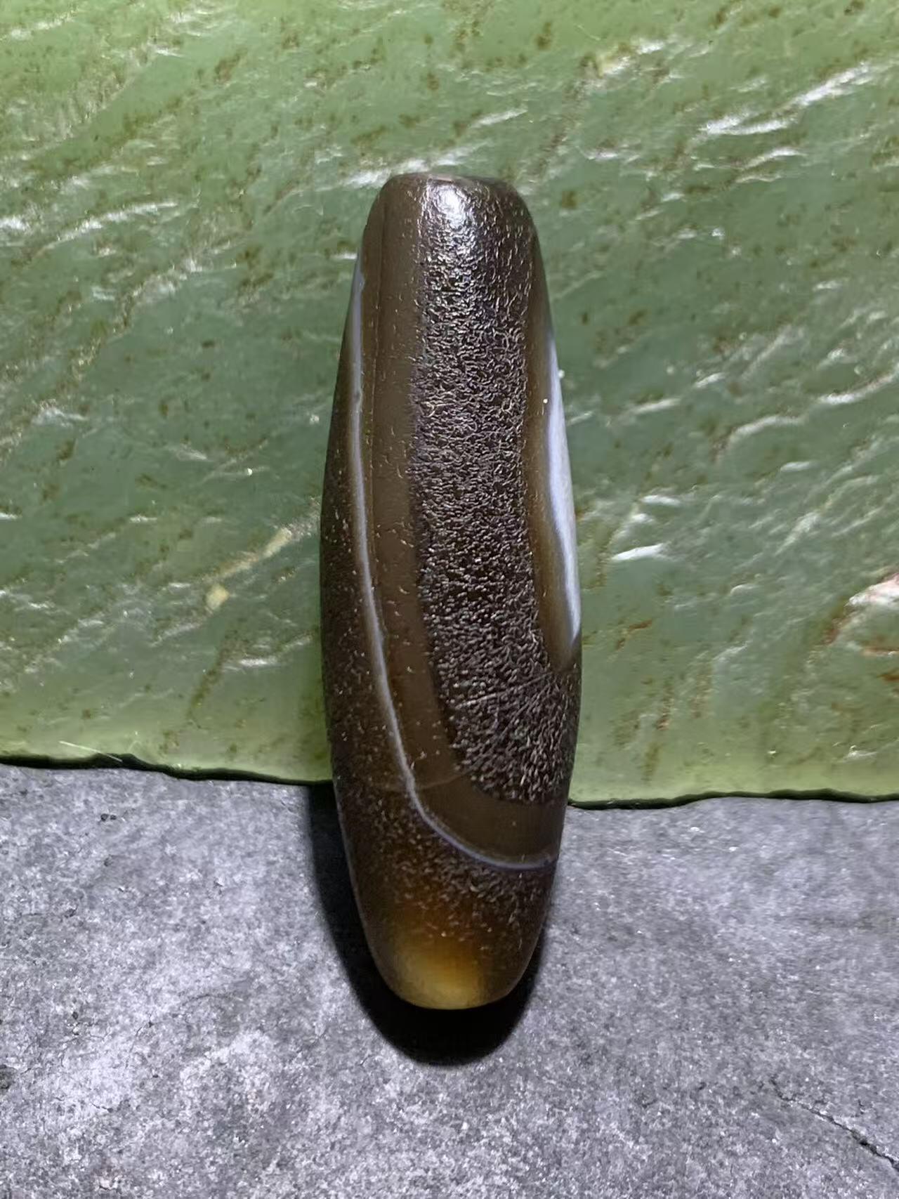 精美风化纹罕见一眼靠山图案药师玛瑙桶珠一个，