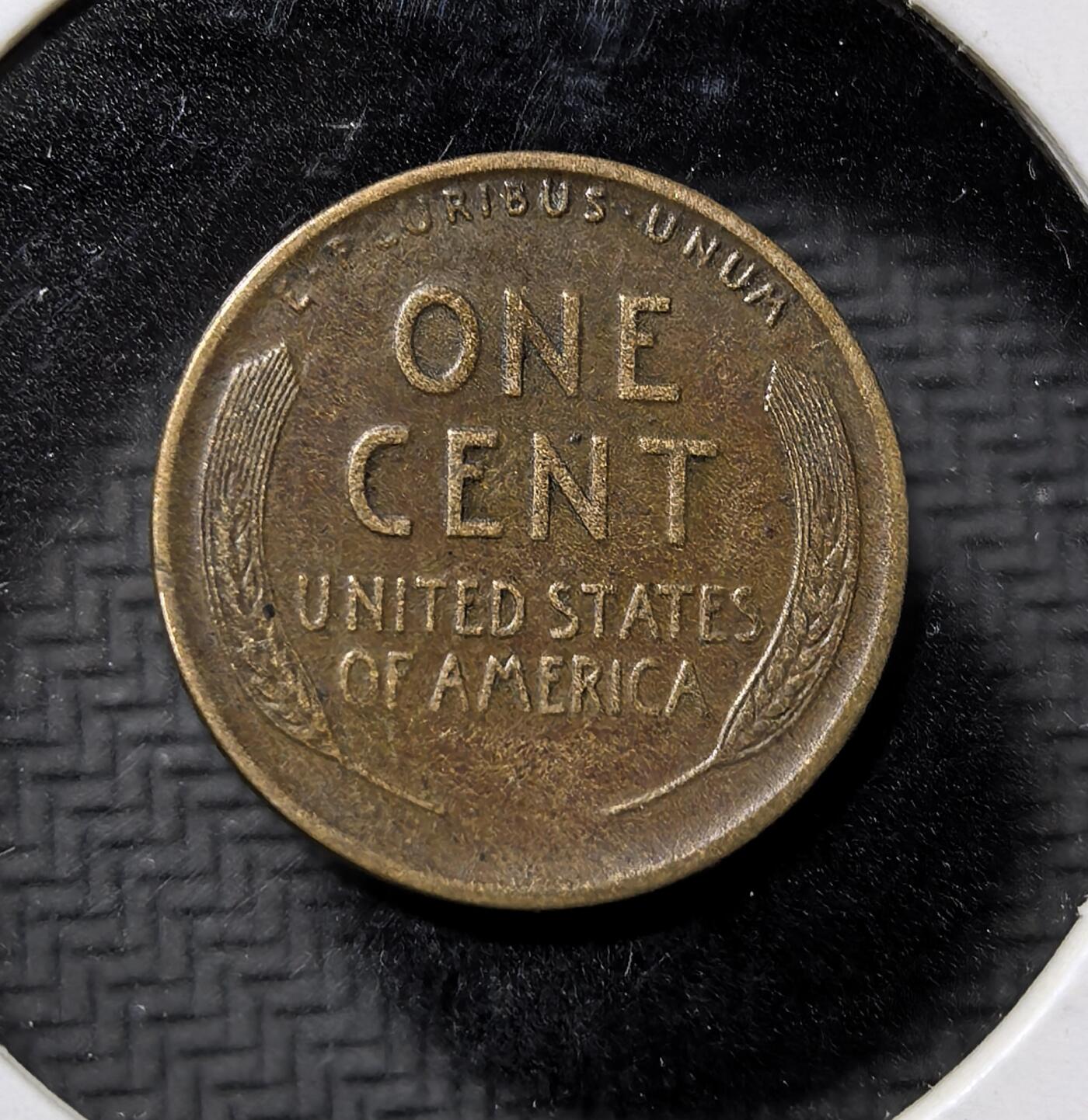 外国优质老铜币纪念币银币专场，周六晚上九点倒数截拍，满百包邮，周日发货,可寄存半年，喜欢朋友微信扫描二维码可直接参拍 美国1918 年S版林肯小麦 1 美分铜币