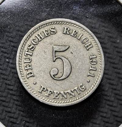 外国优质老铜币纪念币银币专场，周六晚上九点倒数截拍，满百包邮，周日发货,可寄存半年，喜欢朋友微信扫描二维码可直接参拍 - 德意志帝国1911 年5 芬尼D版，正面为德意志帝国鹰徽，背面铸面值与年份，是一战前德意志第二帝国的流通辅币，见证德国统一后货币体系与帝国荣光。