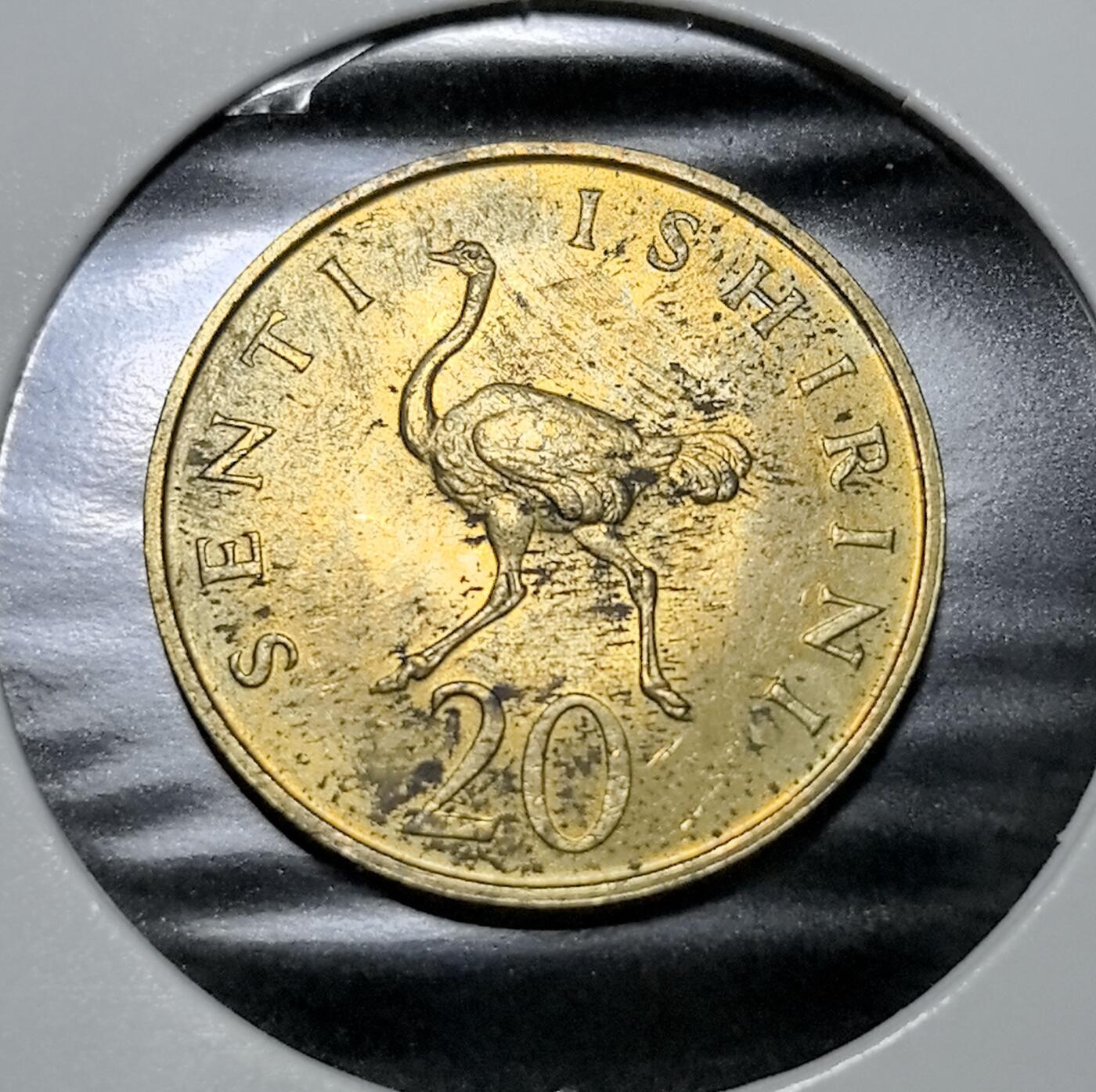 外国优质老铜币纪念币银币专场，周六晚上九点倒数截拍，满百包邮，周日发货,可寄存半年，喜欢朋友微信扫描二维码可直接参拍 坦桑尼亚1966年鸵鸟 20 分铜币，正面为开国总统尼雷尔像，背面以鸵鸟彰显本土生态，是坦桑尼亚独立后首套自主流通币，见证东非国家民族独立与货币自主进程。